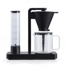 Coffee makers and coffee machines