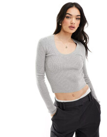 Women's sweaters and cardigans