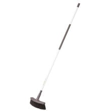 Garden brushes and brooms