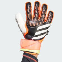 Goalkeeper gloves for football