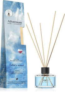 Aromatic diffusers and candles