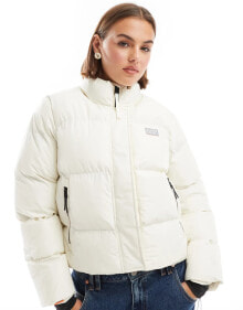 Women's outerwear