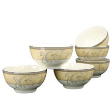 Dishes and salad bowls for serving