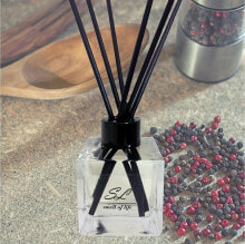 Aromatic diffusers and candles