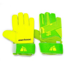 Goalkeeper gloves for football