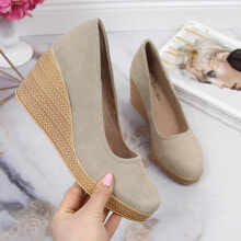 Leather pumps on the wedge Filippo W PAW339D beige купить в интернет-магазине