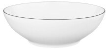 Dishes and salad bowls for serving