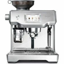 Coffee makers and coffee machines