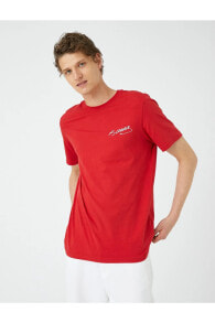 Красные мужские футболки