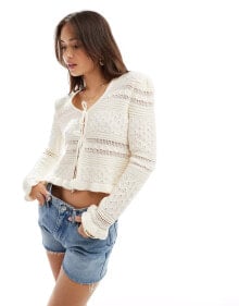 Women's sweaters and cardigans