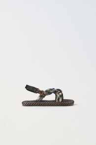 Sandals with cords