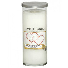 Aromatic candle in glass cylinder Snow In Love 538 g