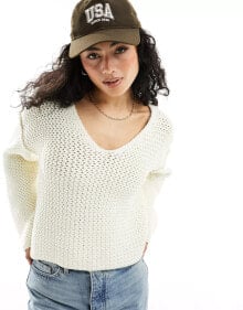 Women's sweaters and cardigans