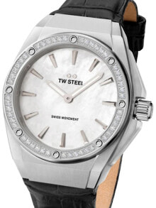 Женские наручные кварцевые часы TW Steel CE4027 оснащен швейцарским механизмом и имеет 38-миллиметровый стальной корпус и безель с 8 соответствующими винтами и 48 бриллиантовыми бриллиантами zirkonias.  Итальянский кожаный черный ремешок.