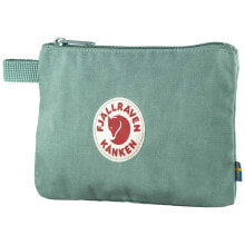 Women's cosmetic bags and beauty cases