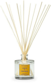 Aromatic diffusers and candles