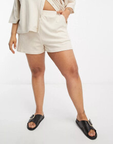 Купить женские шорты In The Style Plus: In The Style Plus towelling beach short co-ord in cream