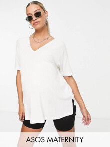 ASOS DESIGN Maternity – Geripptes Oversize-T-Shirt in Weiß mit V-Ausschnitt