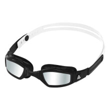 Swimming goggles