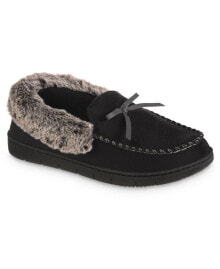 Women's moccasins