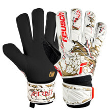 Goalkeeper gloves for football