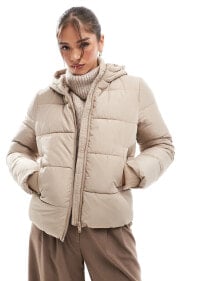 Women's outerwear