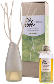 Aromatic diffusers and candles