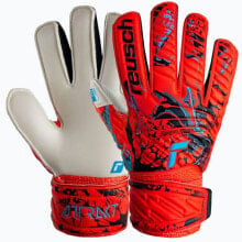 Goalkeeper gloves for football