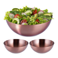 Dishes and salad bowls for serving