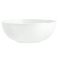 Dishes and salad bowls for serving