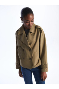 Women's raincoats and trench coats