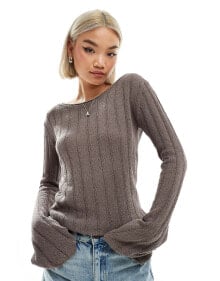 Women's sweaters and cardigans