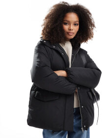 Women's outerwear