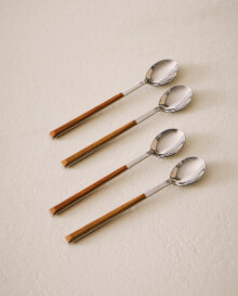 Set of dessert spoons with wood-effect handle