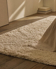 Rectangular textured rug