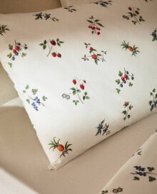 Fruit print pillowcase