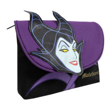 Cosmetic bags and beauty cases