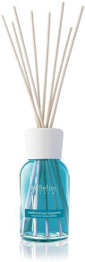 Aromatic diffusers and candles