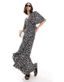 Vero Moda wrap front maxi dress in black abstract print купить онлайн