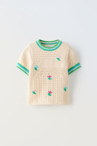 Floral crochet knit top