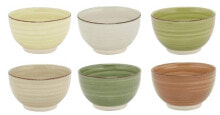 Dishes and salad bowls for serving