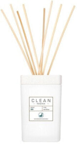 Aromatic diffusers and candles