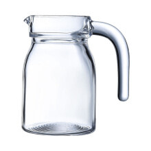 Jugs, decanters and decanters