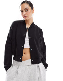 Women's outerwear