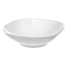 Dishes and salad bowls for serving