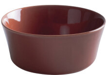 Dishes and salad bowls for serving