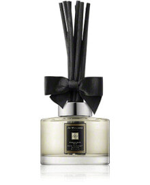 Aromatic diffusers and candles