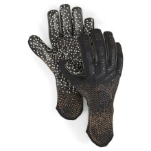 Goalkeeper gloves for football