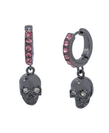 Купить серьги Betsey Johnson: Faux Stone Skull Charm Huggie Earrings