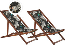 Sun beds and deck chairs